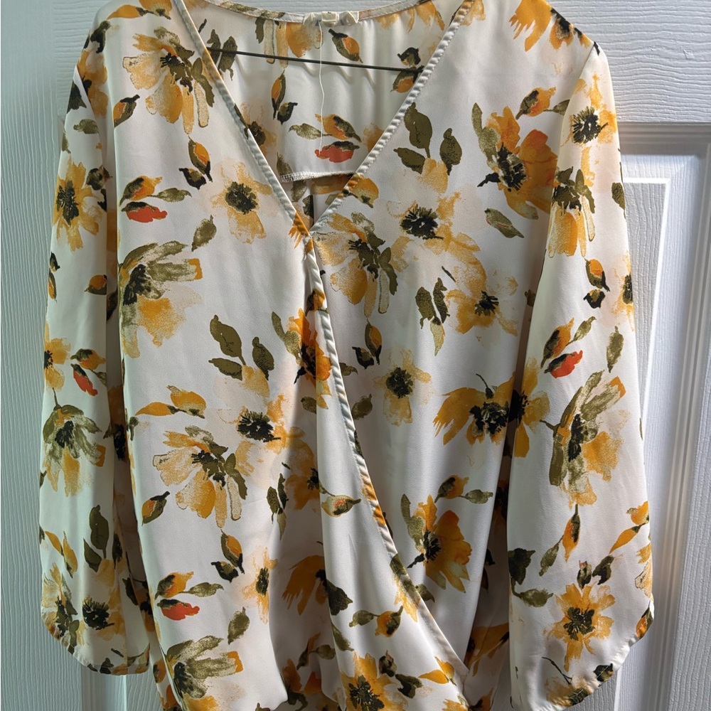 Chic Yellow and Gold 3/4 Sleeve Tie Front Blouse